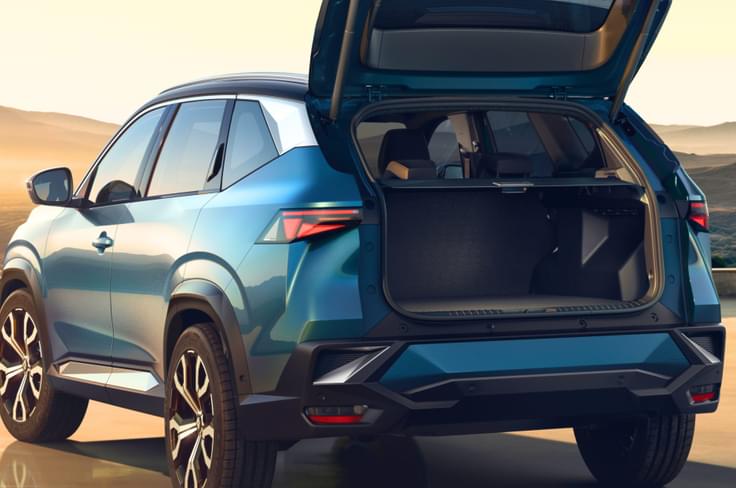 Massive 586 litre boot capacity, which can be extended up to 1,770 litres. Renault Boreal boot