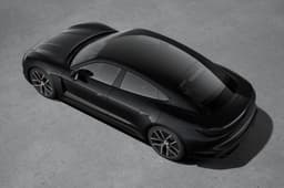 Porsche Taycan 4S Black Edition top rear sunroof