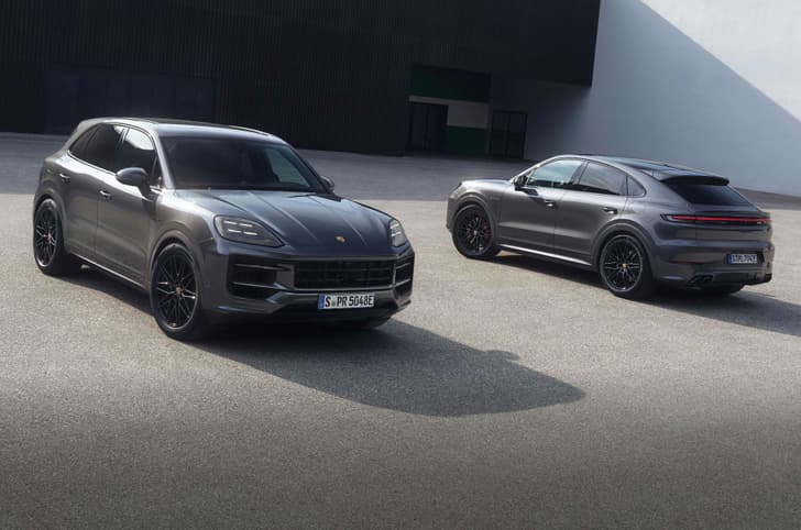Porsche Cayenne and Cayenne Coupe Black Edition exterior