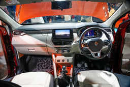 Renault Triber interior