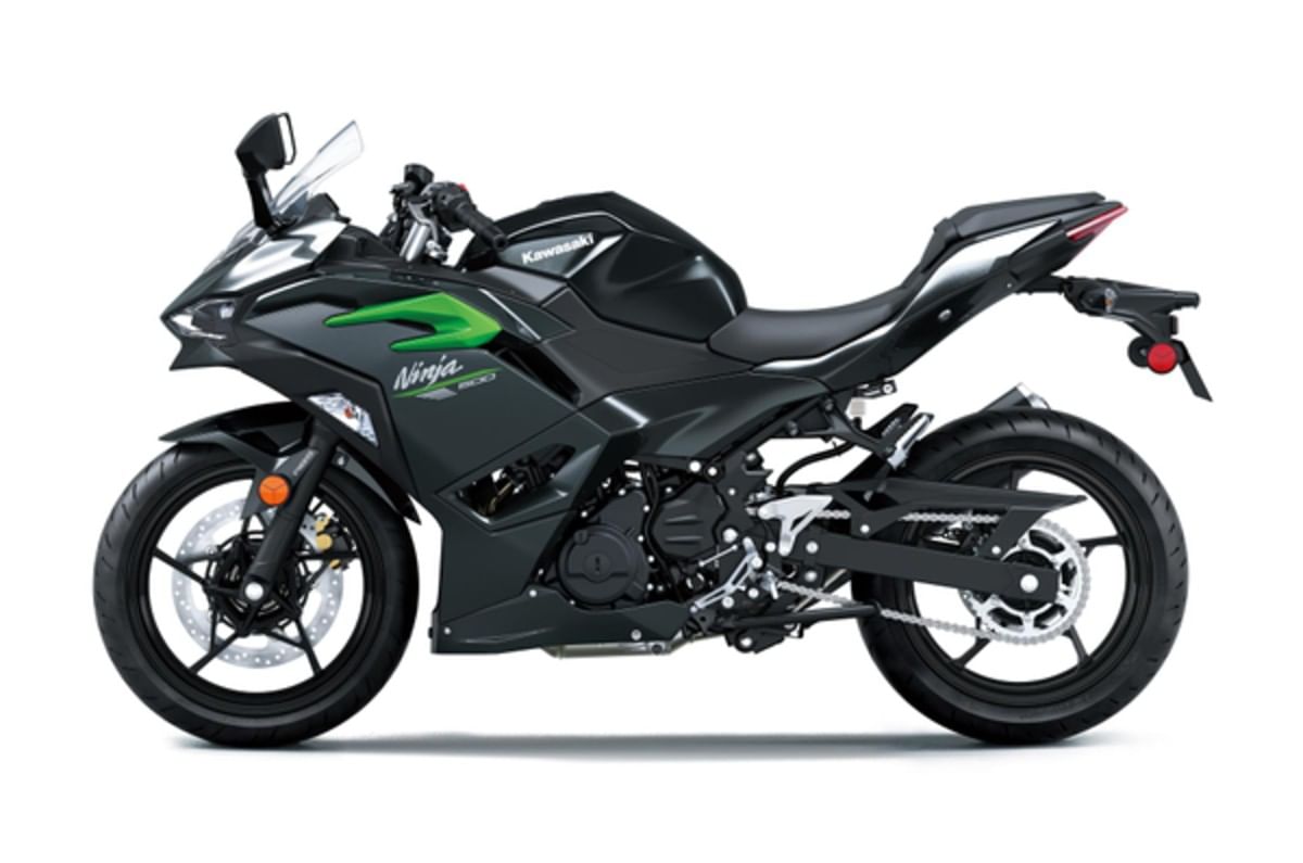 Its frame and cycle parts are largely the same as the Ninja 400.