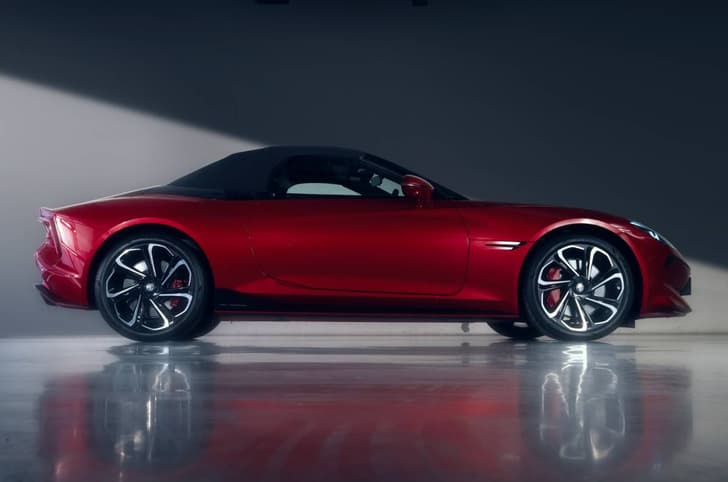 MG Cyberster side profile