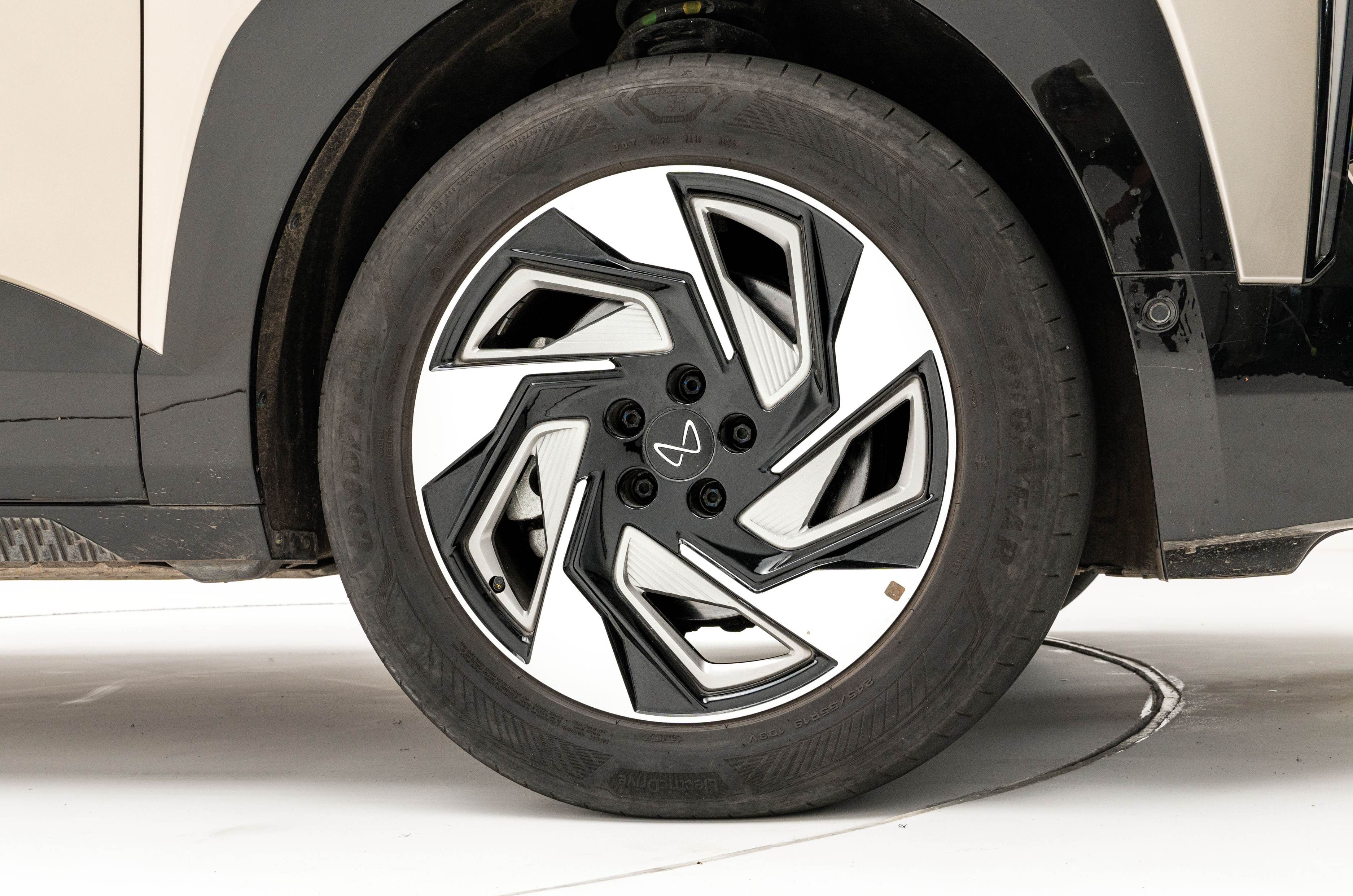 19-inch wheels look proportionate and attractive without hampering ride quality. 