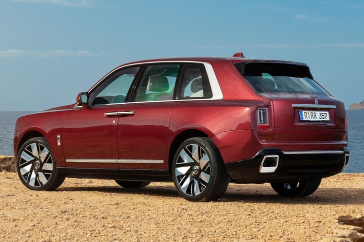 rolls royce cullinan series 2 in field