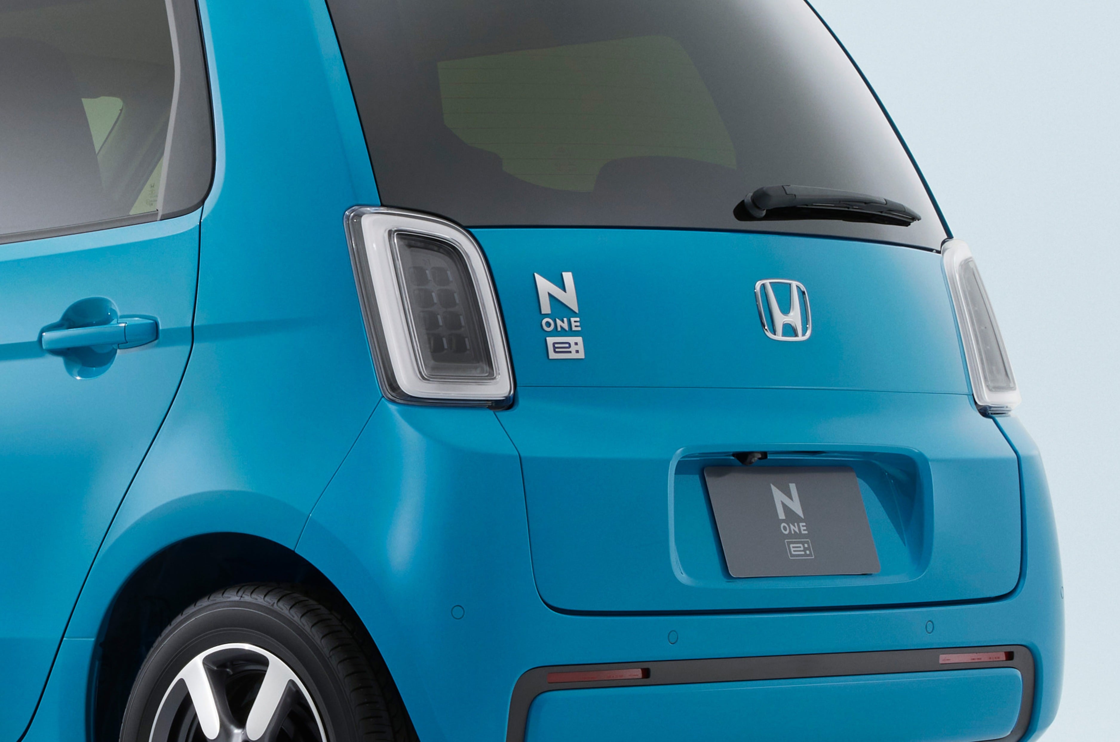 Honda N-One e: tail-lights