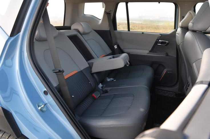 kia syros rear seats kia syros rear seats