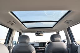 kia syros sunroof