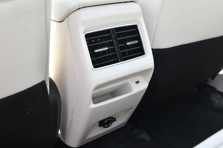 mahindra xuv 3xo rear ac vents mahindra xuv 3xo rear ac vents