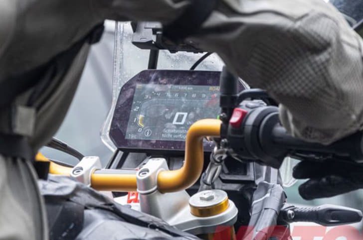 BMW F 450 GS test mule spied with accessories TFT dash