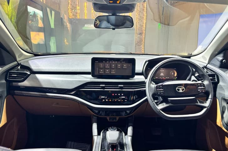 Tata Harrier Adventure X, X+ variant interior dashboard