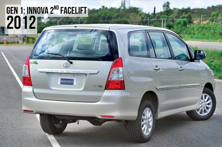 2012 toyota innova facelift rear three quarter 2012 toyota innova facelift in field