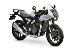 Triumph-Thruxton-400-studio-shot-front-three-quarter-white