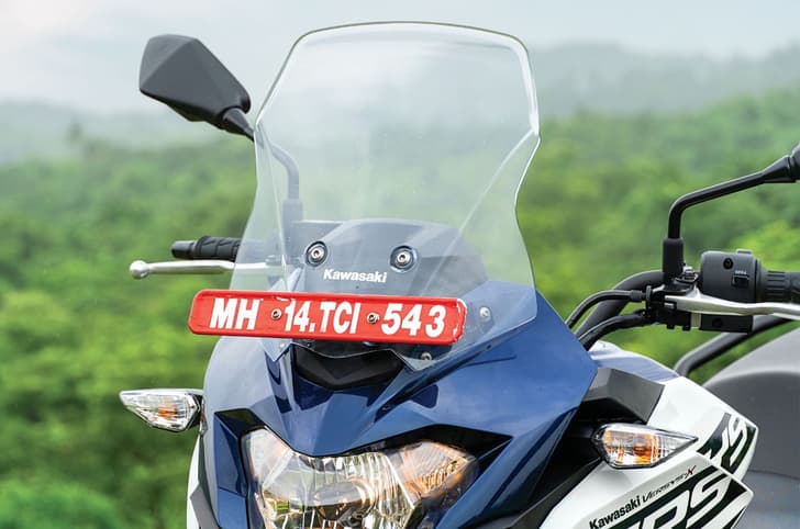 Kawasaki Versys X-300 front windscreen and headlight
