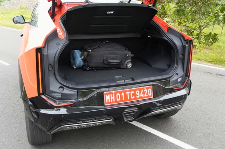 Mahindra BE 6 boot open