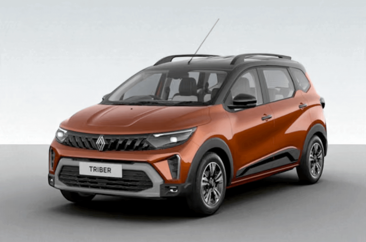 Renault Triber Amber Terracotta with Mystery Black roof colour.