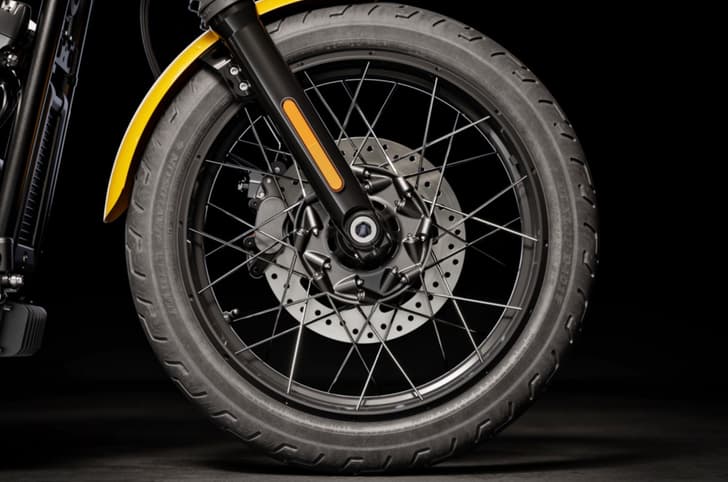 Harley Davidson Street Bob spoked wheel