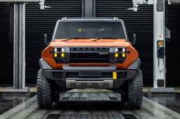 Mahindra Vision SXT concept pick up front head on