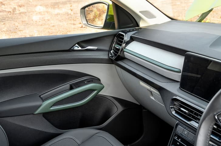 2025 skoda kylaq in field