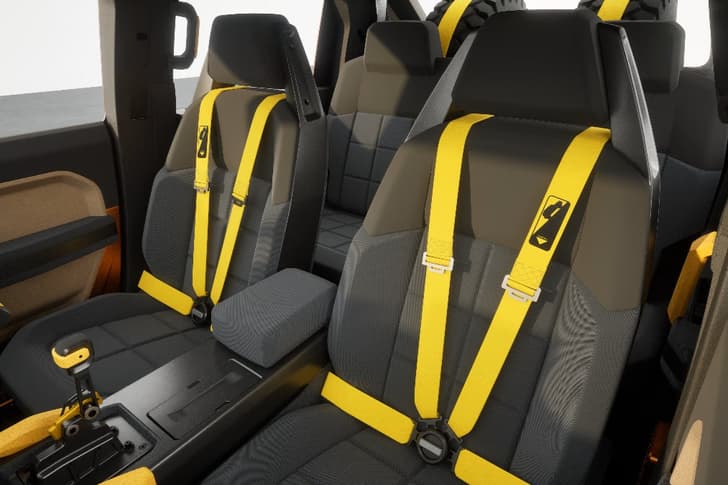 mahindra vision sxt in studio