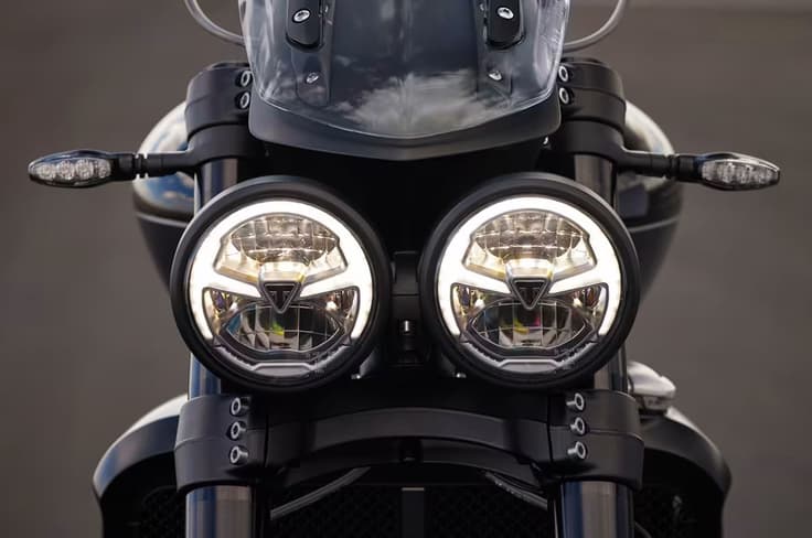 The R is priced at Rs 22.49 lakh, whereas the GT is priced at Rs 23.09 lakh Triumph Rocket 3 headlight shot