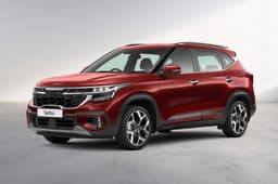 Kia Seltos red colour front left side