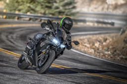 Kawasaki Ninja 650 Metallic Matte Black Exiting corner