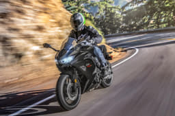 Kawasaki Ninja 650 Metallic Matte Black Riding Shot