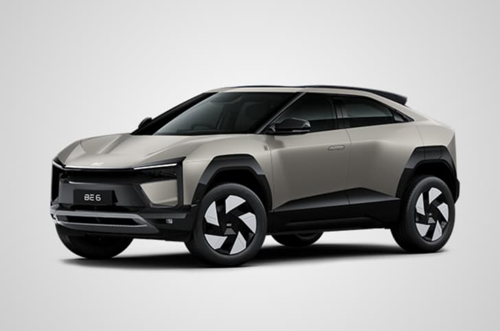 Mahindra BE 6 desert myst colour