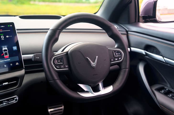 Vinfast VF6 steering wheel