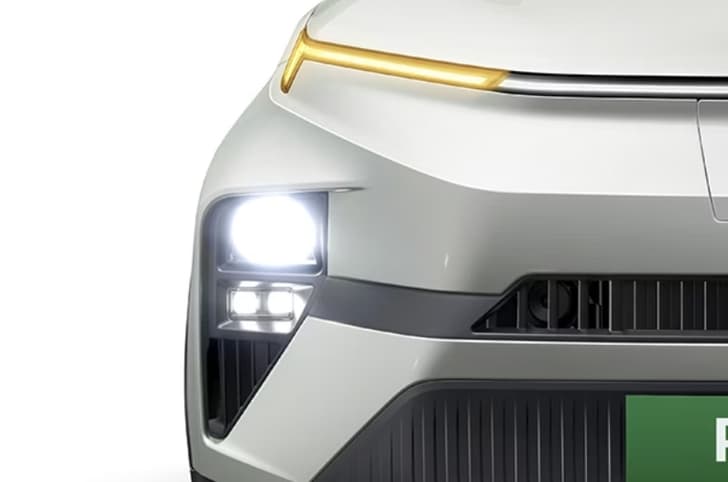 Tata Punch headlight and DRL