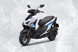 Yamaha XR155 front right three quarter shot