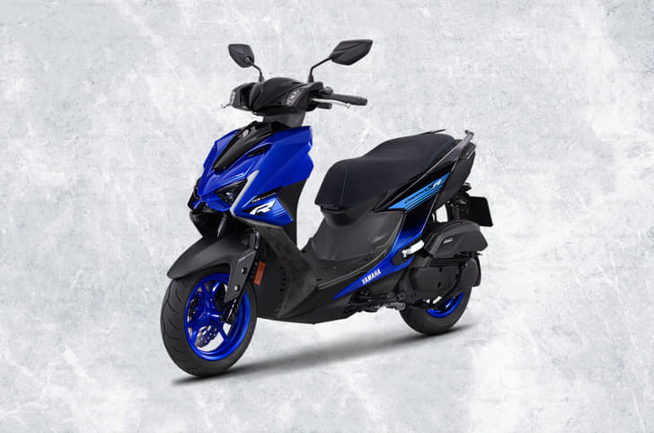 Yamaha XR155 front right three quarter shot