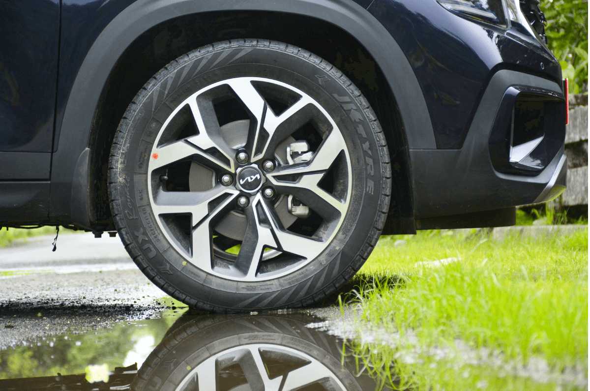 Kia Seltos alloy wheels