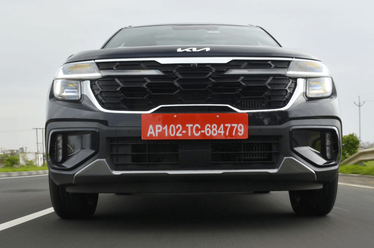 Kia Seltos grille