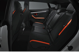 Lamborghini Urus SE rear seats