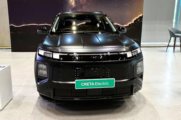 2025 hyundai creta electric knight edition front end 2025 hyundai creta electric knight edition on show floor