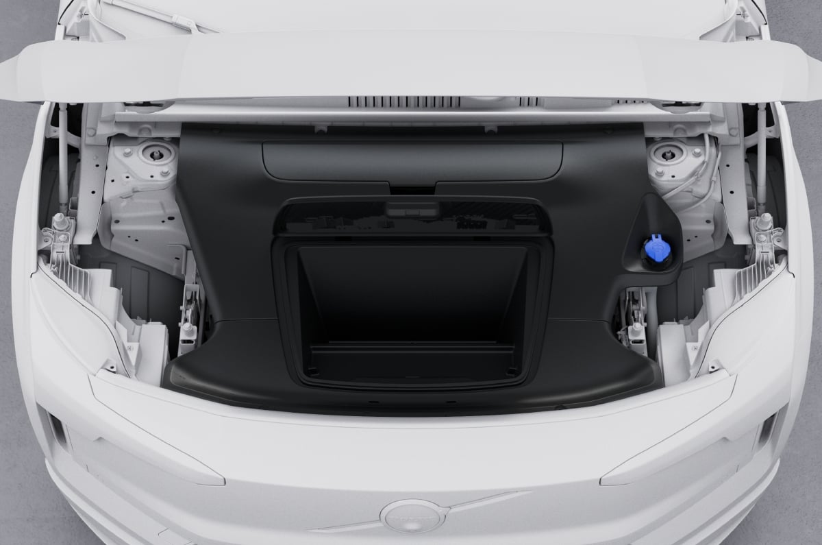 Volvo EX30 frunk