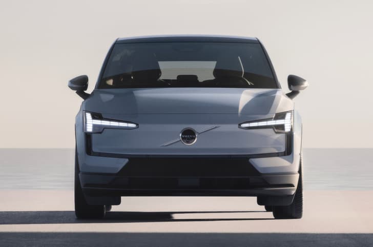 Volvo EX30 front head on