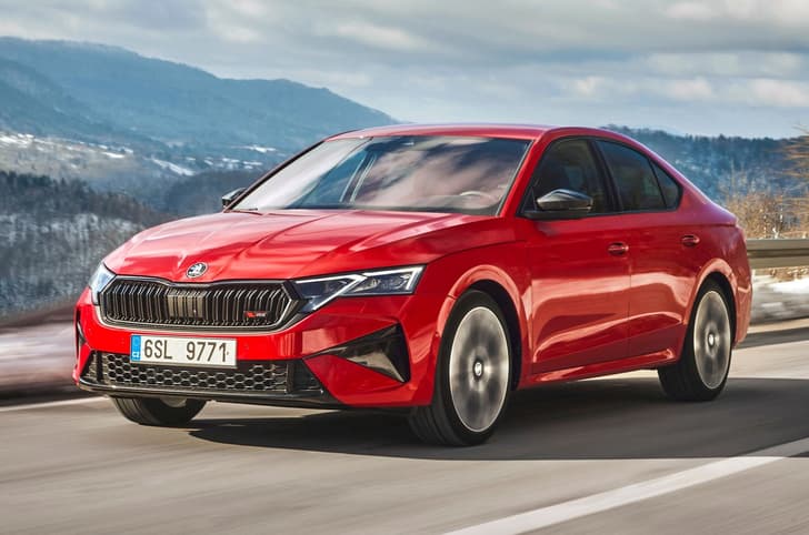 2025 skoda octavia rs on road