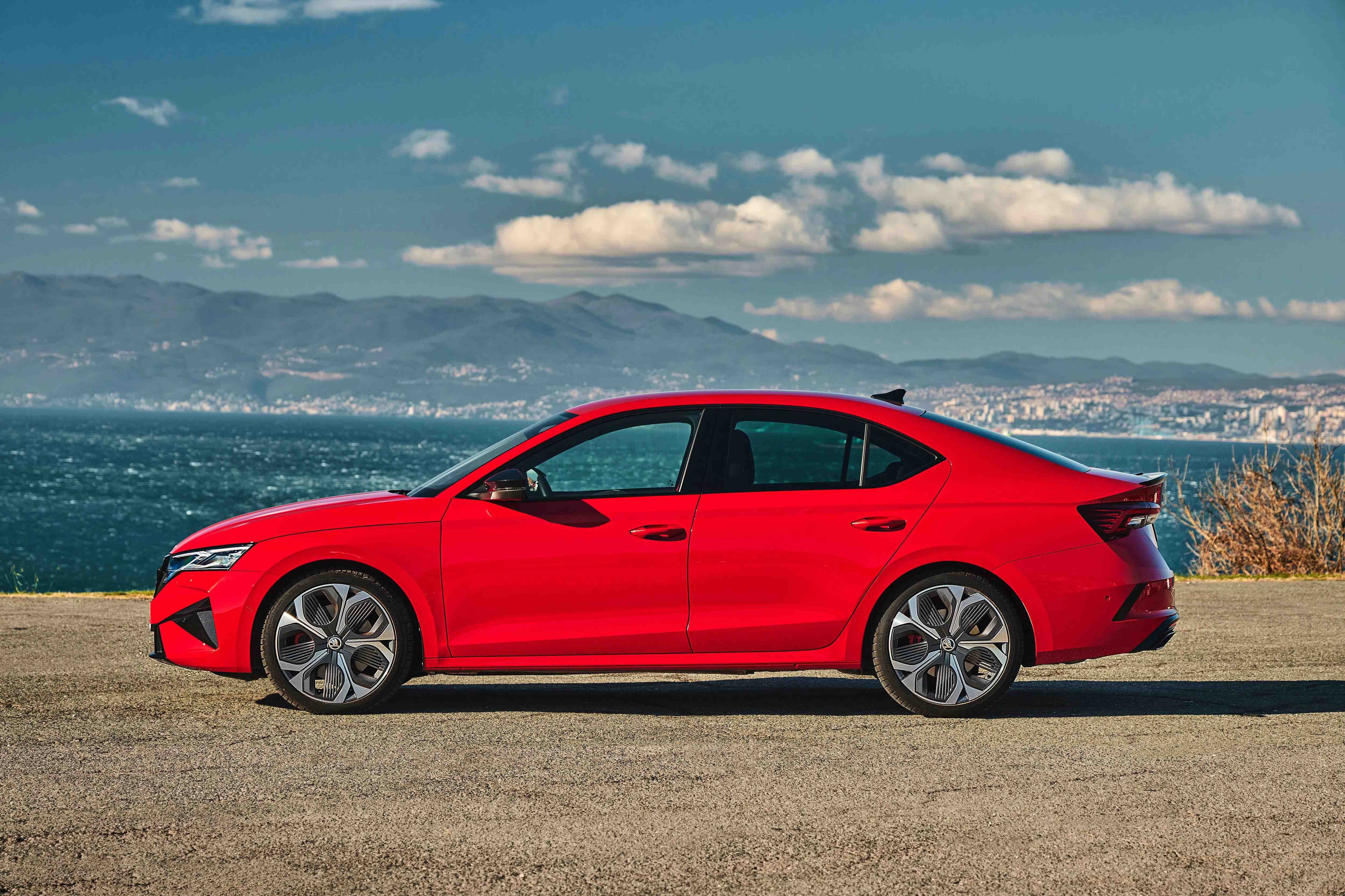 2025 skoda octavia rs on road