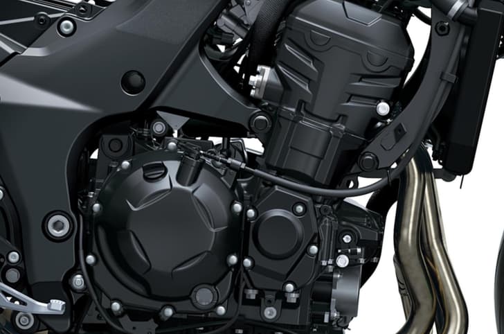 Kawasaki Z1100 engine