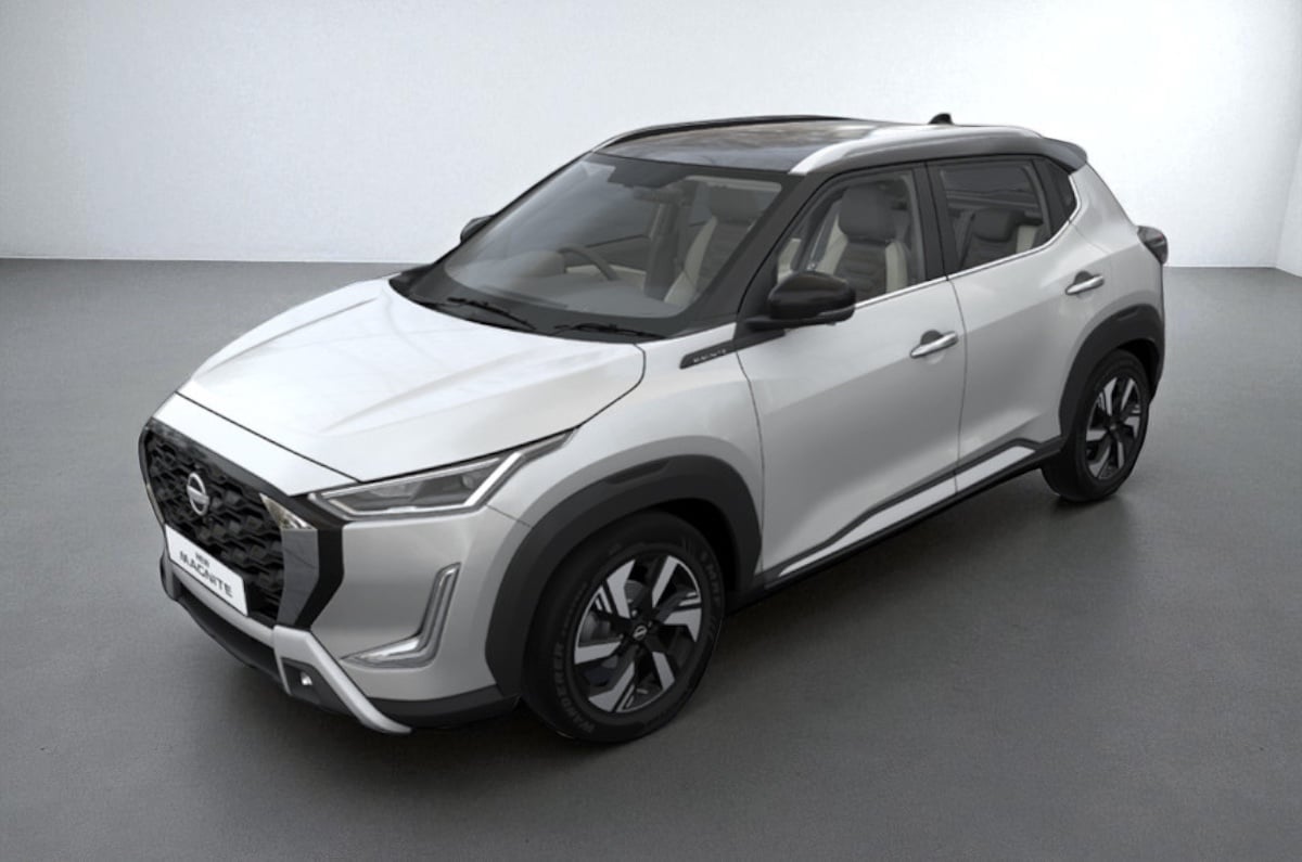 2025 Nissan Magnite in Pearl White with Onyx Black roof