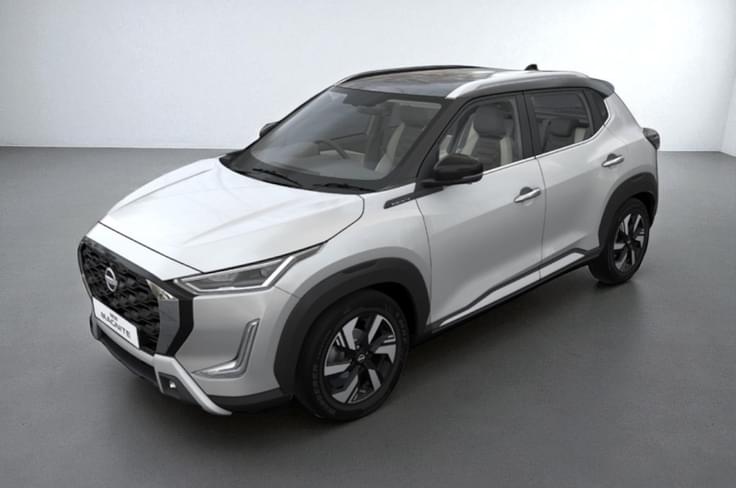 2025 Nissan Magnite in Pearl White with Onyx Black roof 2025 Nissan Magnite in Pearl White with Onyx Black roof