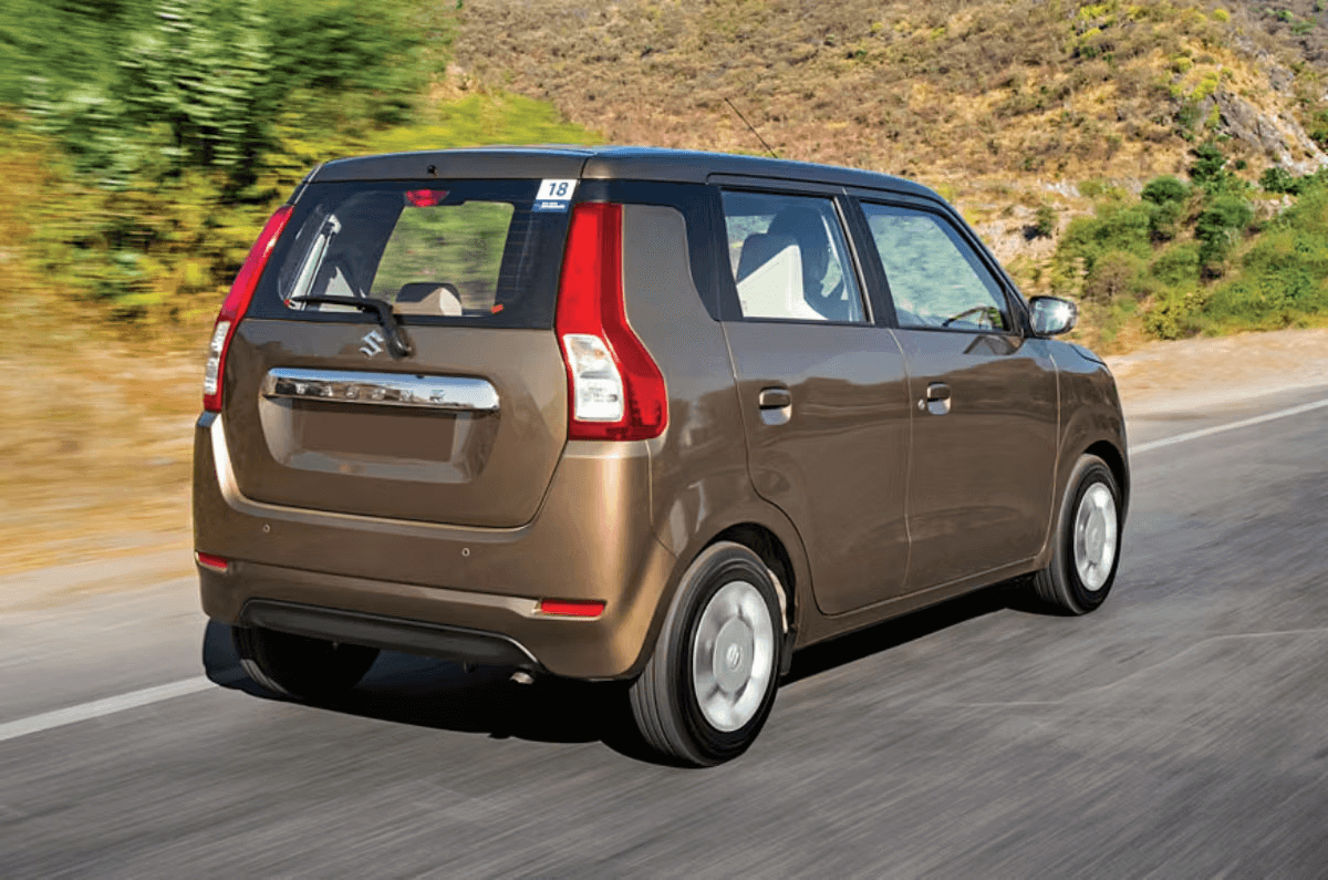 The Maruti Wagon R was close behind with 15,388 units.