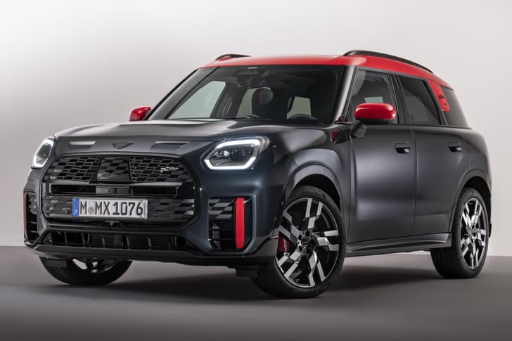 mini countryman jcw in studio