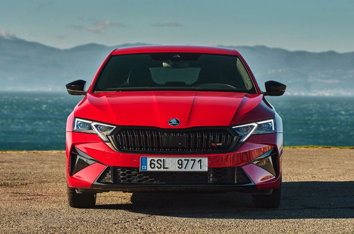 Skoda Octavia RS front 