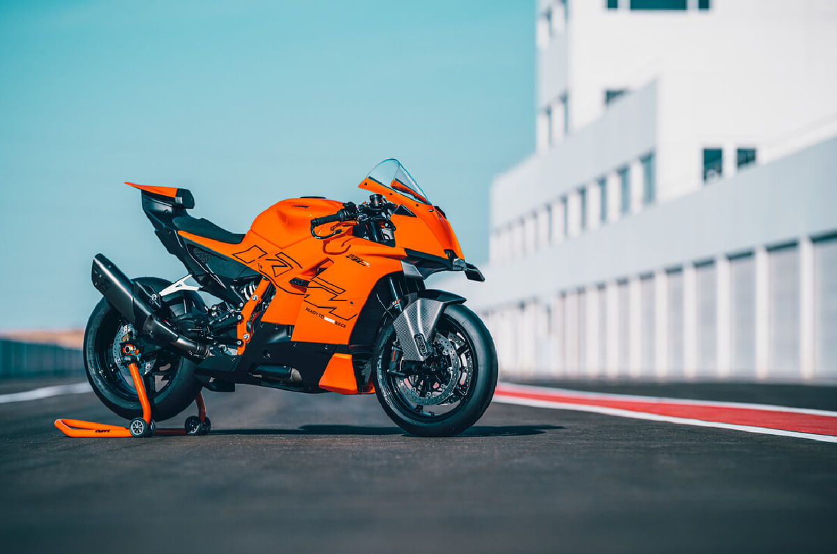 KTM 990 RC R image gallery