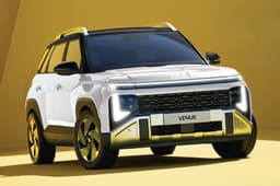 New Hyundai Venue Atlas White with Abyss Black roof