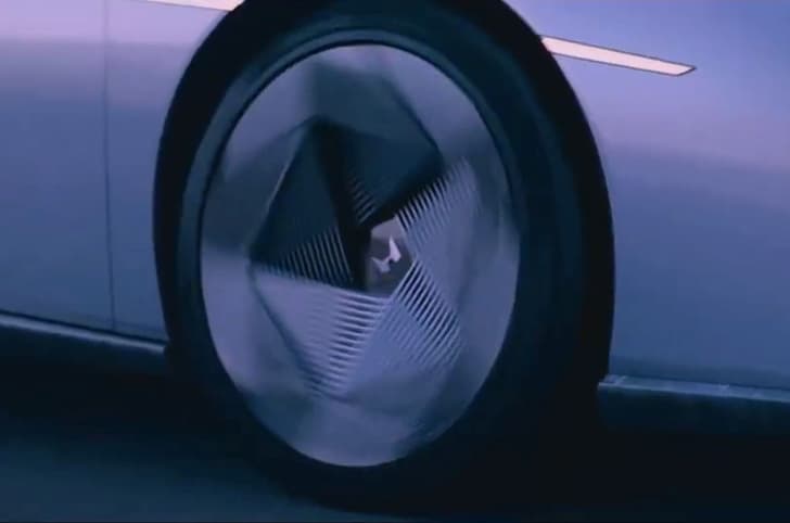 Honda 0 Series sedan alloy wheels