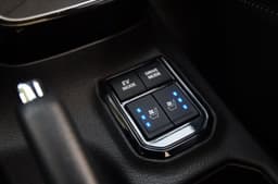 Maruti Suzuki Grand Vitara drive-mode buttons
